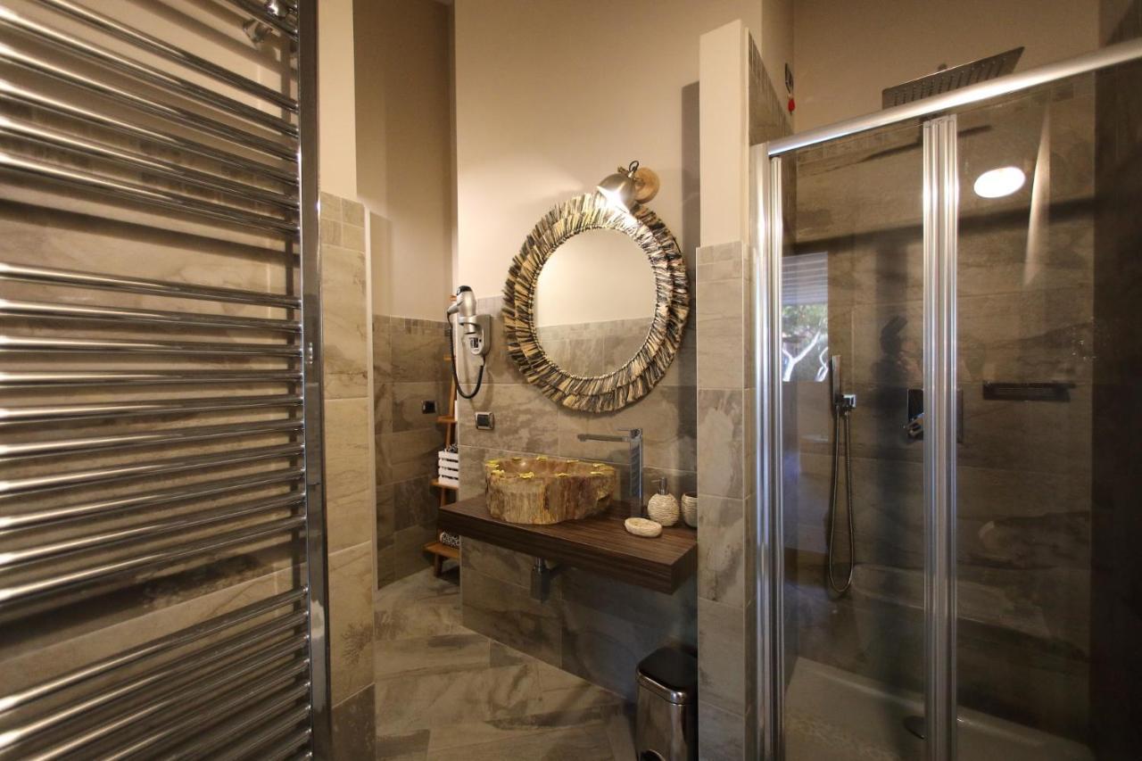 Bellavista Exclusive In Zona Con Piscina Riscaldata E Jacuzzi Vista Bed & Breakfast Desenzano del Garda
