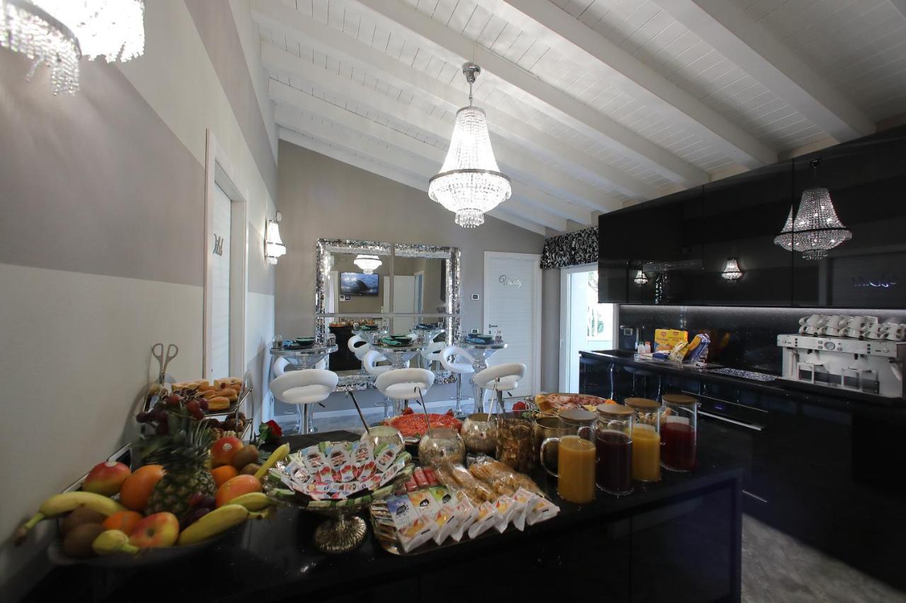 Bellavista Exclusive In Zona Con Piscina Riscaldata E Jacuzzi Vista 3*