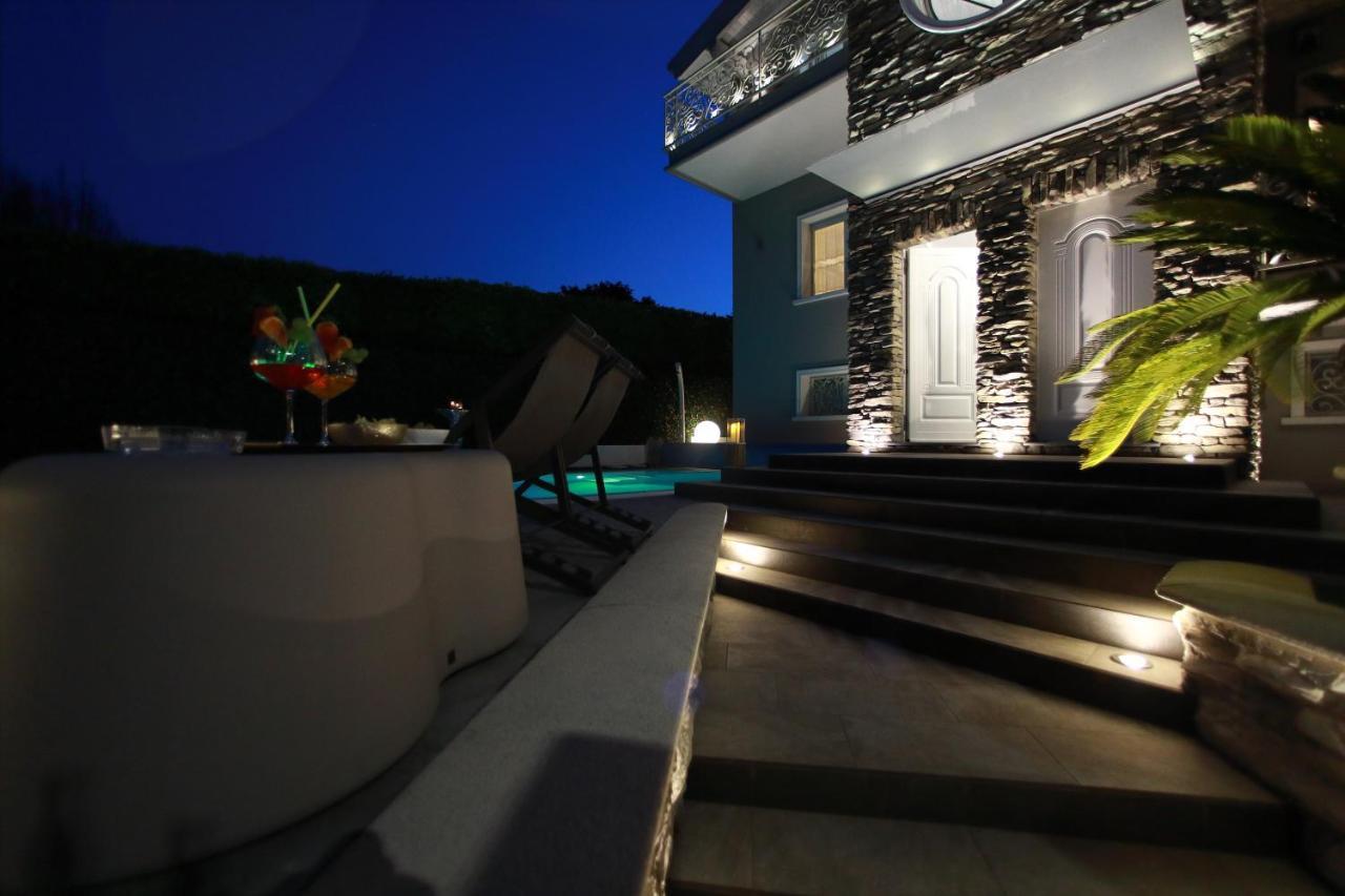 Bed & Breakfast Bellavista Exclusive In Zona Con Piscina Riscaldata E Jacuzzi Vista 3*