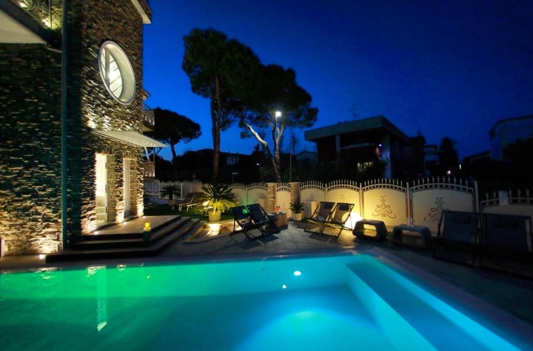 Bed & Breakfast Bellavista Exclusive In Zona Con Piscina Riscaldata E Jacuzzi Vista 3*
